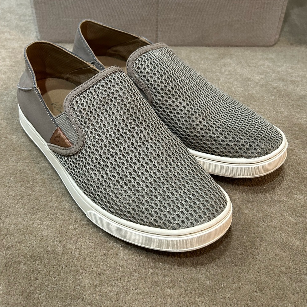 OluKai Size 8.5 Mesh Slip-On Women's Sneaker